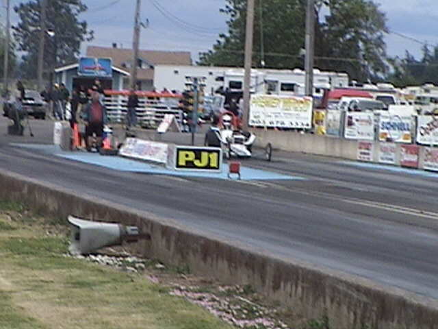Watch this video of Dave's race car at the Woodburn Dragstrip, June 2009